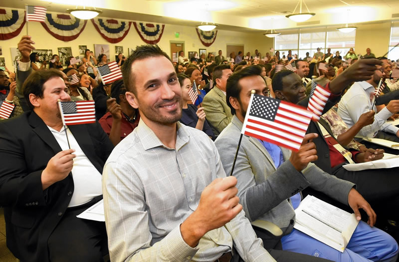 Ciudadanos y Residentes Americanos